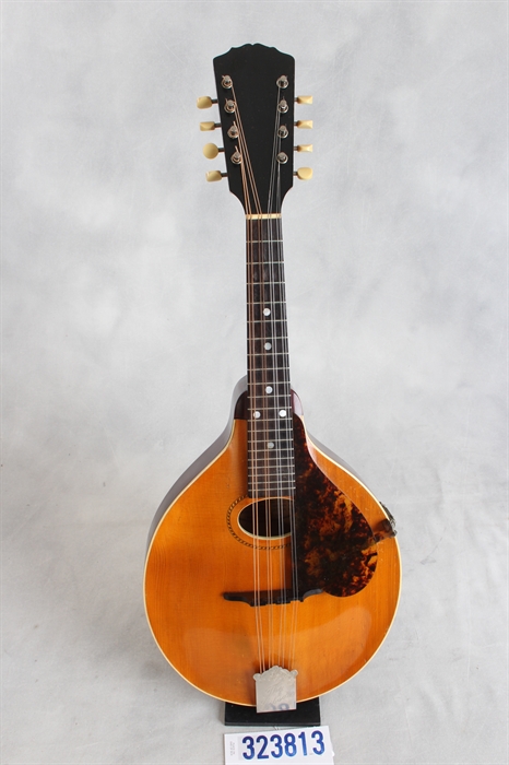 Gibson Style A Teardrop Shaped Oval Hole Mandolin 1917 Stringed