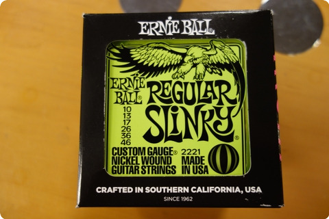 Ernie Ball Ernie Ball Regular Slinky Nickel Wound Pack