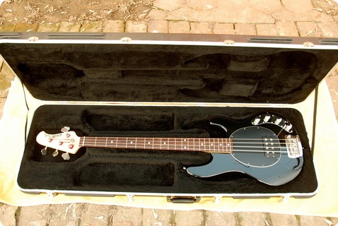 Music Man Musicman Stingray  2001 Black