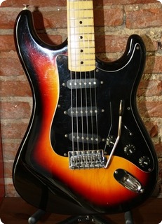 Tamaki Stratocaster Style 3tone Sburst