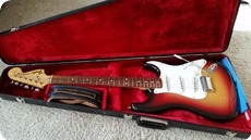 Fender-Stratocaster-1973-Sunburst