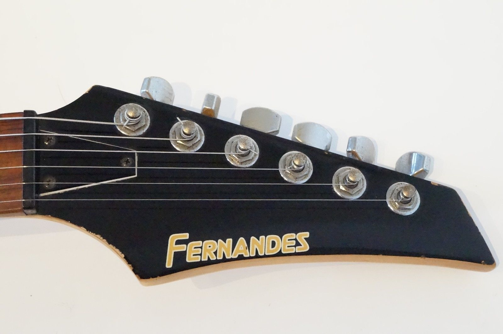 Fernandes guitars serial numbers