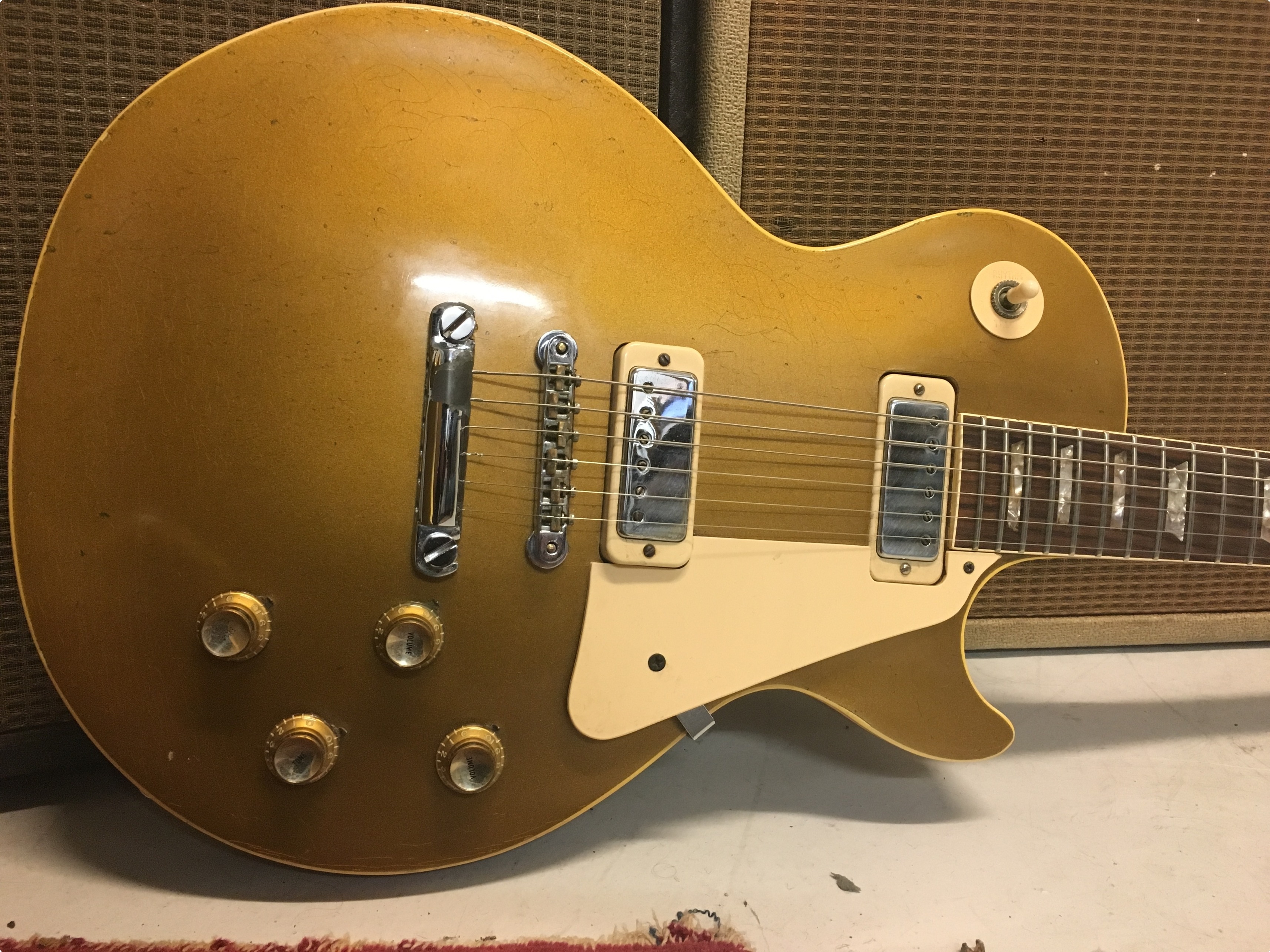 Gibson Les Paul Deluxe 1972 Gold Top Guitar For Sale 0427