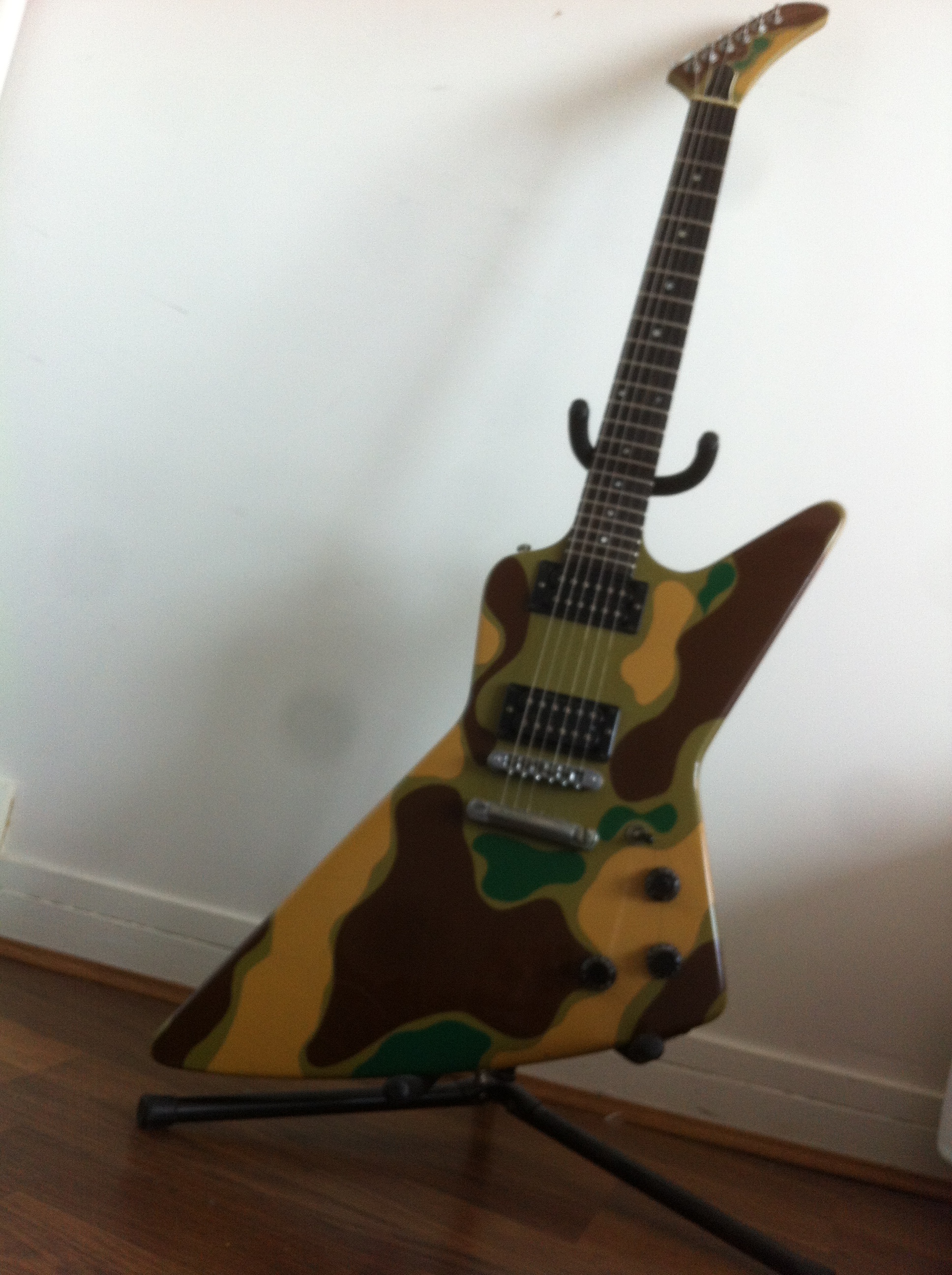 camouflage gibson explorer