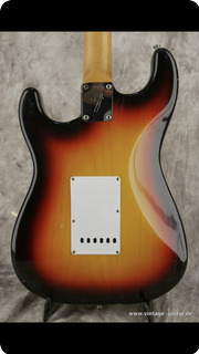 Fender Stratocaster  1966 3 Tone Sunburst