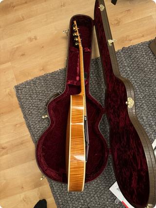 Buscarino Monarch 1995 Natural/amber