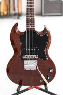 Gibon  Sg Junior With Vibrola And A Large Guard In Cherry 1969