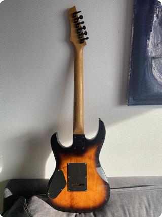 Vantage 218t Superstrat' Mik  + Gigbag 1991 Sunburst