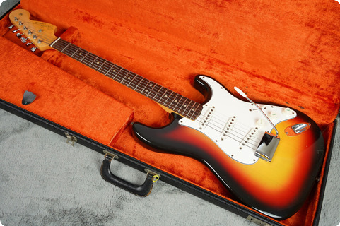 Fender Stratocaster 1967 Sunburst