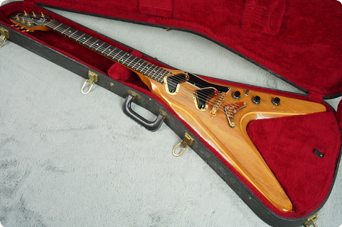 Gibson Flying V2  1980 Walnut