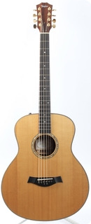 Taylor Baritone 8 2013 Natural