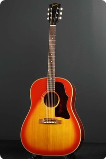 Gibson J 45 1967 Cherry Sunburst