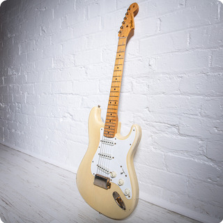 Fender Stratocaster 