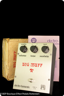 Electro Harmonix Big Muff Pi V2 (ram's Head) Silver