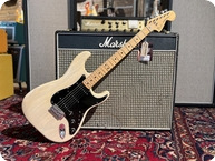 Fender-Stratocaster-1979