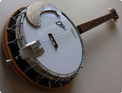 Eko Rio Bravo Tenor Banjo 1974