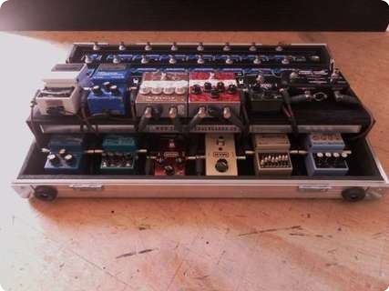 Custom Pedal Boards Compact Gigrig Midi 14 Board (made To Order)