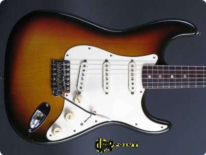 Fender Stratocaster 1971 3 Tone Sunburst