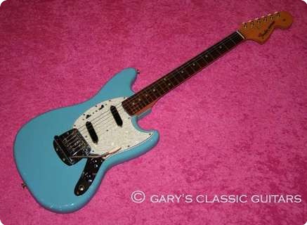 Fender Mustang 1966 Daphne Blue