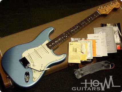 Fender Custom Shop Stratocaster '63 Master Grade 1997 Ice Blue Metalic