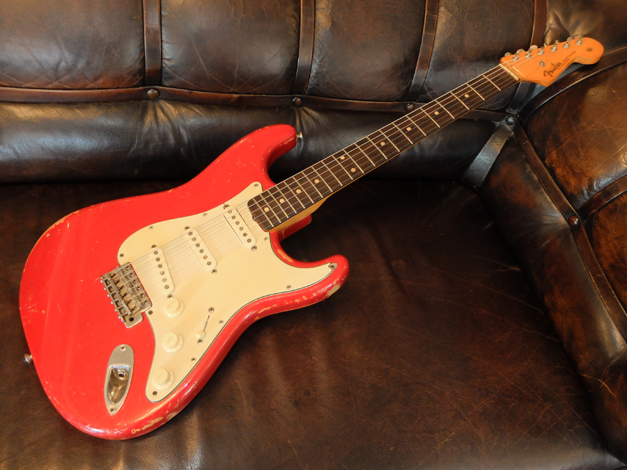 Stratocaster 1960's Dakota Red Guitar For Sale Plektrum