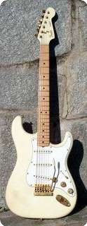 Fender The Strat 1983 White / Gold Parts 