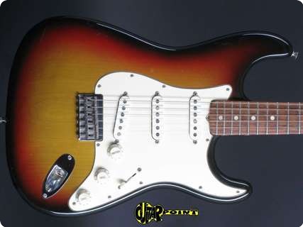 Fender Stratocaster 1971 3 Tone Sunburst