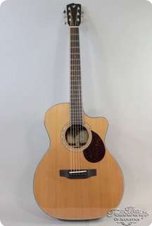 Breedlove Cascade Om Cre Western Red Cedar Rosewood, Cutaway, Lr Baggs 2013