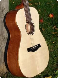 Loef Guitars “7″ G Octave Om