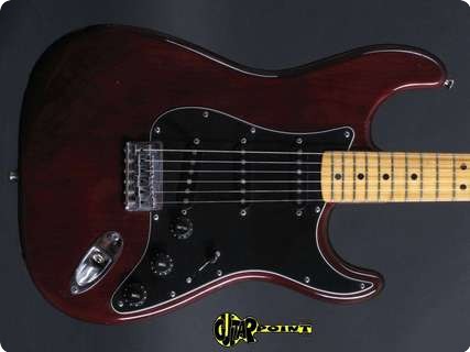 Fender Stratocaster  1977 Burgundy