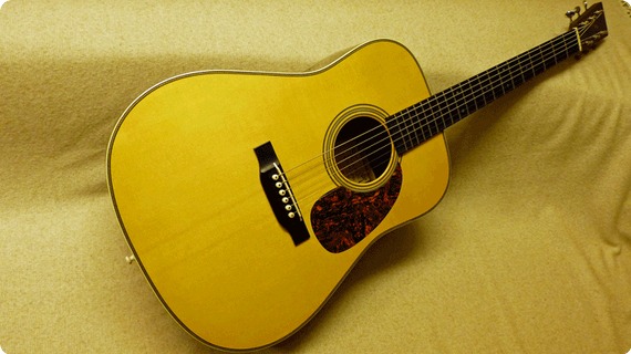 C. F. Martin D 28ge 2004 Natural