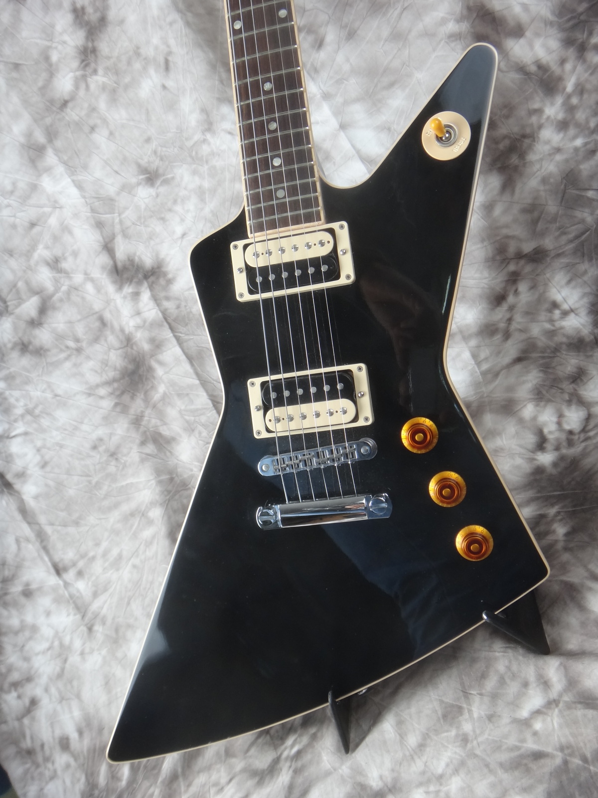 Проверить серийный номер gibson explorer