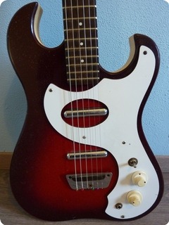 Silvertone 1457 Amp In Case 1965 Red