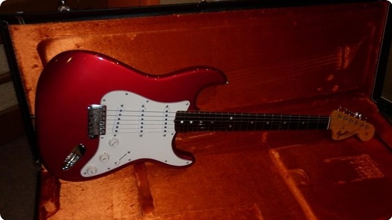 Fender Custom Shop 1966 Closet Classic Strat 2005 Candy Apple Red