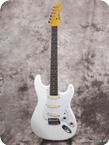 Blade RH 2 Strat Copy With Activ Circuit White