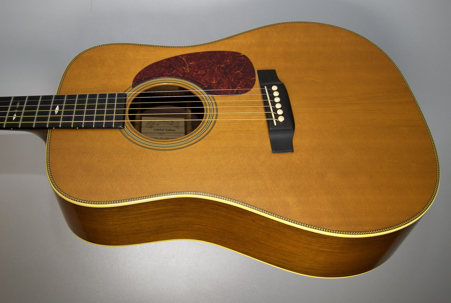 1987 martin hd 28