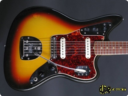 Fender Jaguar 1966 3 Tone Sunburst