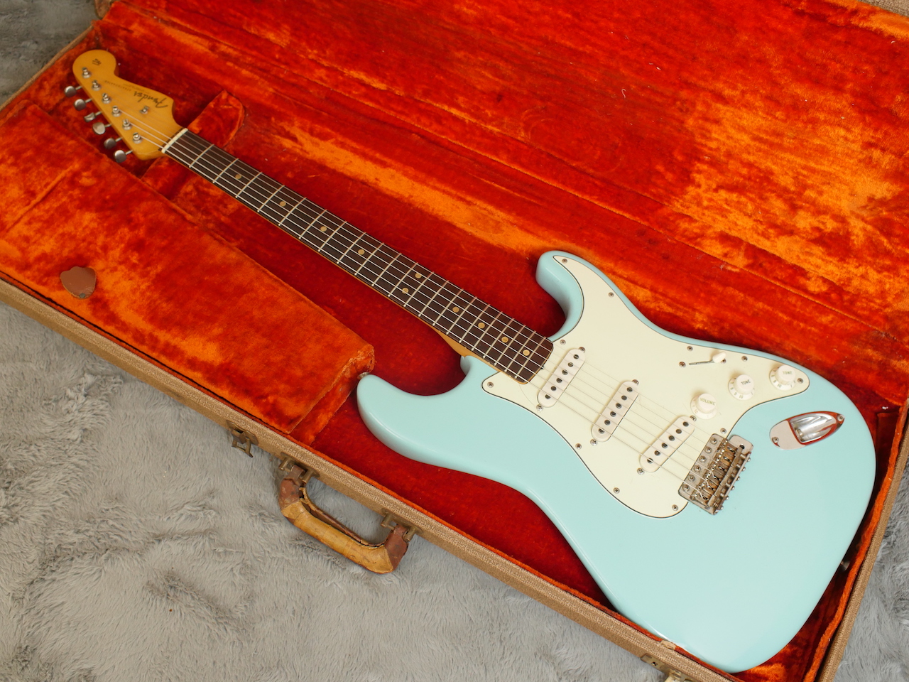 Fender stratocaster shop mahogany body