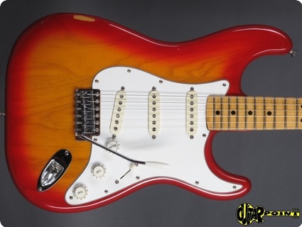 Fender Stratocaster  1981 Cherry Sunburst (international Color Series)