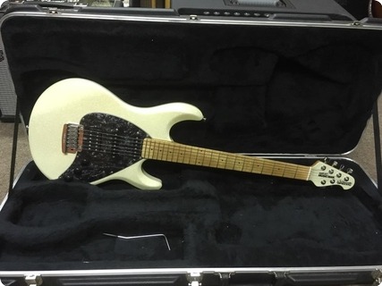 Music Man Silhouette Special White Sparkle