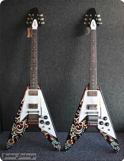 Gibson Jimi Hendrix Pschedelic Flying V 06 Guitar For Sale Guitar Exchange