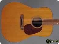 Martin D 18 1975 Natural