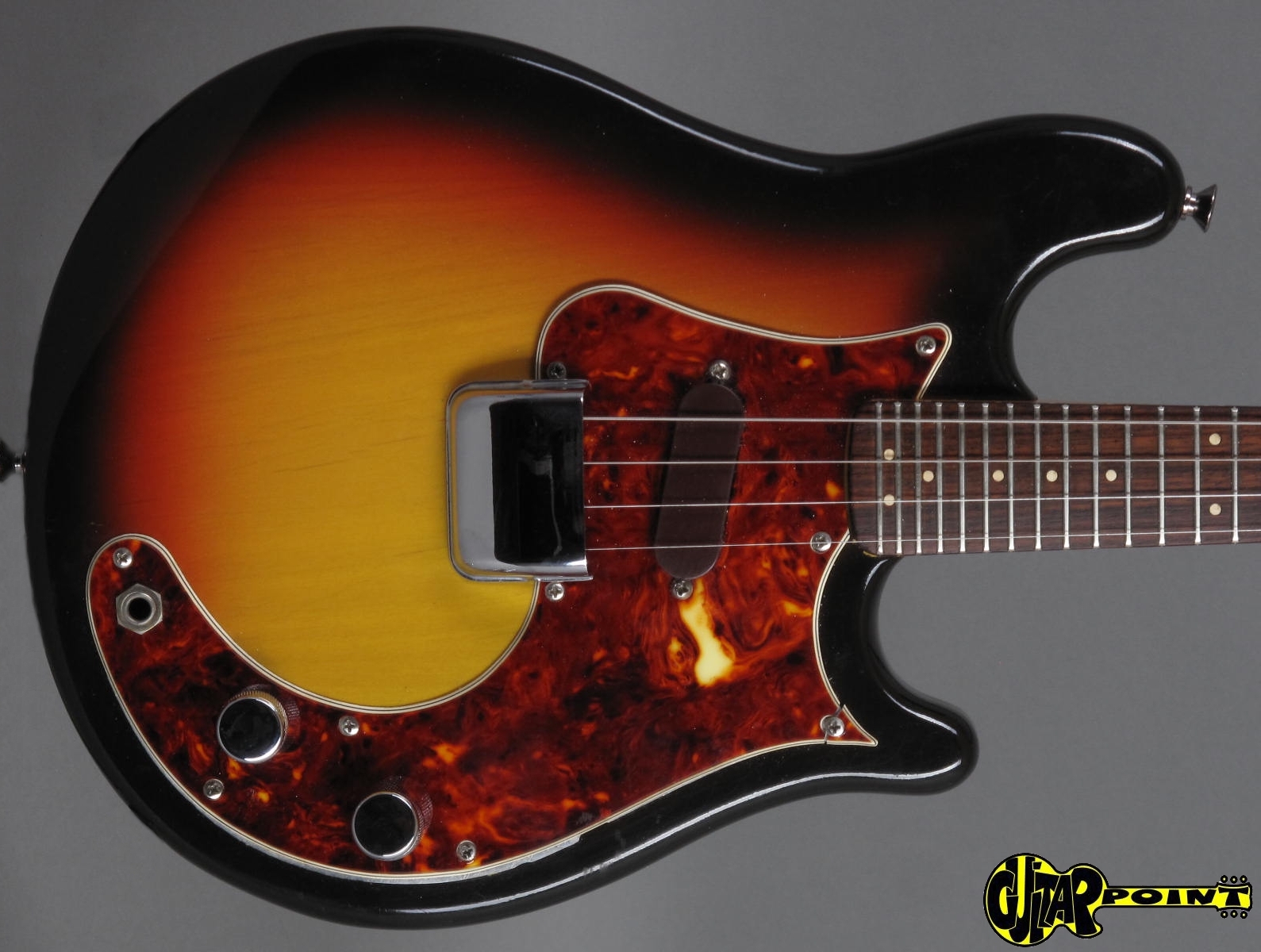 Fender Mando-Strat 8 3-Color Sunburst mandoline électrique
