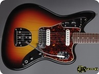 Fender Jaguar 1966 3 tone Sunburst