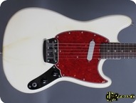 Fender Musicmaster 1966 Olympic White