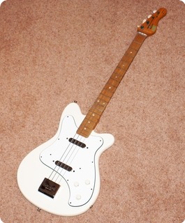 Vox Vox Clubman Ll Bass Guitar In White 1963 White