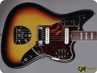 Fender Jaguar 1966 3 tone Sunburst