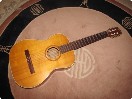 old goya classical guitar g13