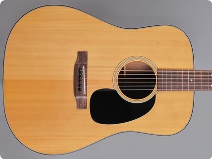 Martin D 18 1975 Natural Spruce /mahogany