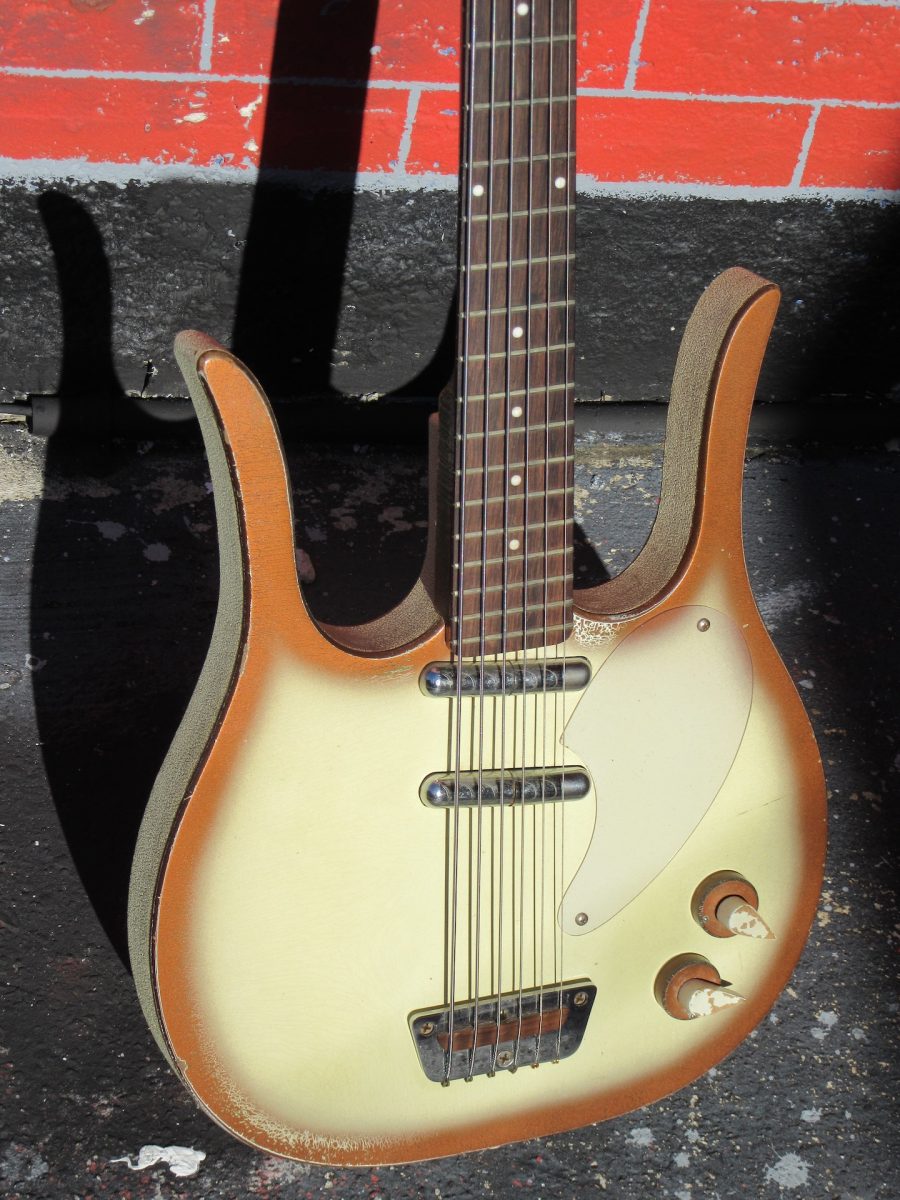 Danelectro LONGHORN 4623 6 STRING BASS 1959 Copper’burst Bass For Sale